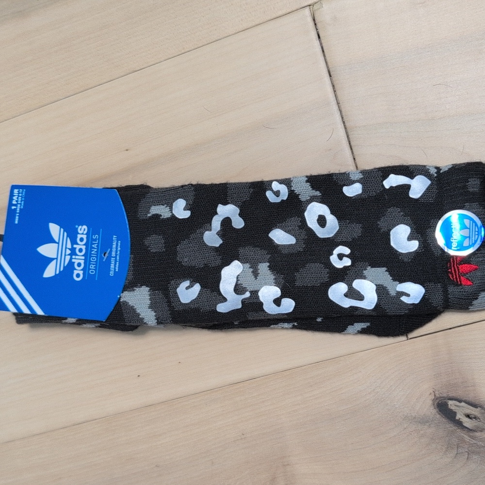 BRAND NEW adidas Originals - Color Reflective Single Crew Sock